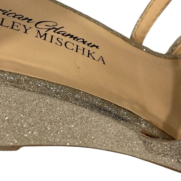 American Glamour Badgley Mischka Gold Glitter Dressy Strappy Wedge Sandals Sz 7 - Picture 13 of 14